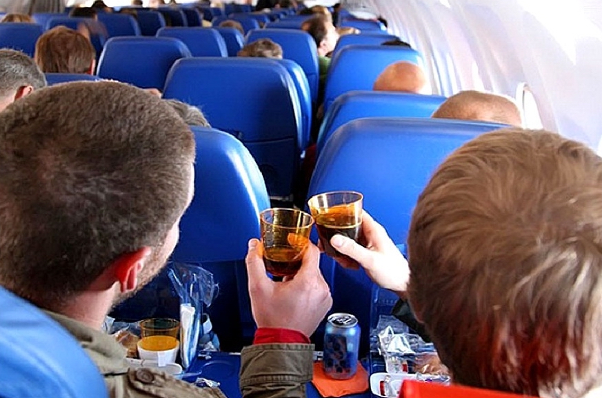 Пьяные авиадебоширы добрались до краснодарских рейсов
