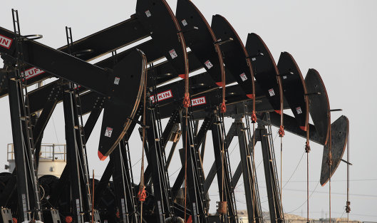 Одна из причин роста цен на бензин - продажа на бирже топлива нефтяными компаниями друг другу