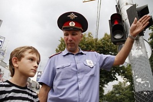 Более 4 тысяч полицейских и около полутора тысяч казаков заступят 1 сентября на охрану детей Кубани