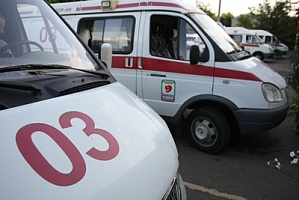 Пьяный омич на Mitsubishi в Новороссийске отправил водителя эвакуатора в больницу