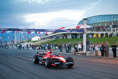 На Формуле -1 в Сочи 11 октября главное событие - завершающая воскресная гонка