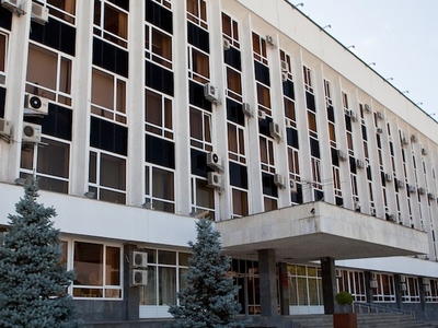 Несмотря на большой штат чиновников в Краснодаре увеличилось количество жалоб в мэрию