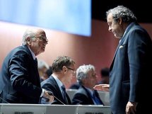 К Рождеству президентов ФИФА и УЕФА Зеппа Блаттера и Мишеля Платини могут отстранить от футбола на 6 лет