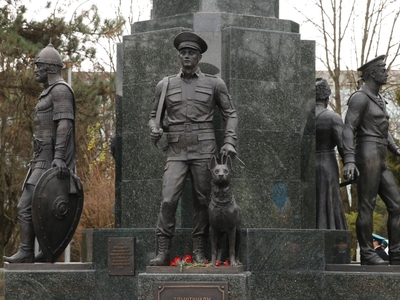 Памятник пограничникам торжественно открыли в Краснодаре