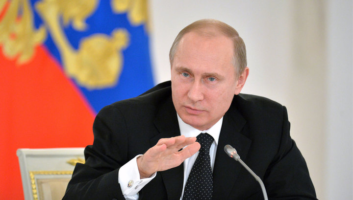 Путин: правительство могло порасторопнее принять решение об отмене транспортного налога