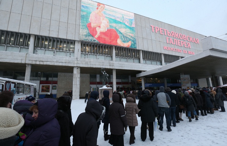 Работники выставки Серова в Москве оказались не готовы к рекордному наплыву посетителей