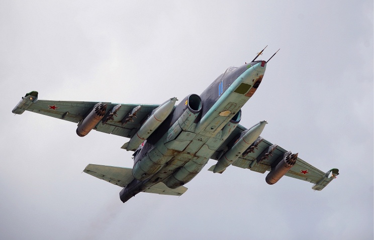 В районе аэропорта Буденновск потерпел крушение Су-25, летчик погиб