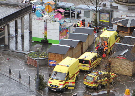 При взрывах в аэропорту Брюсселя погибли от 13 до 17 человек