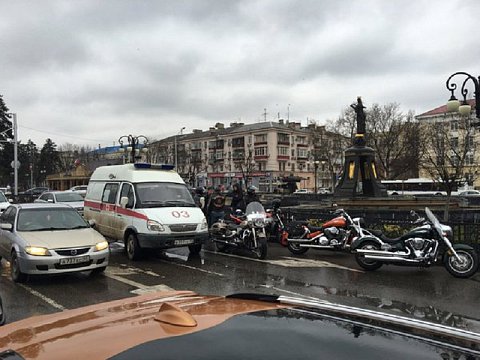 Тараном ограждения был отмечен старт нового мотосезона в Краснодаре