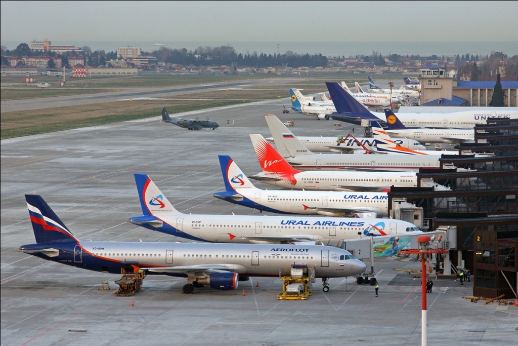 Аэропорт Сочи установил новый рекорд по пассажиропотоку, теперь он вырос до 24 884 человек в сутки