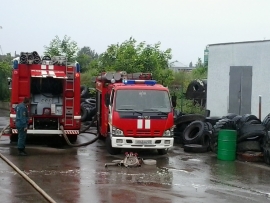 В Краснодаре ликвидирован крупный пожар на складе
