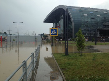 Транспортная прокуратура начала проверку по фактам затопления железнодорожных вокзалов и аэропорта Сочи
