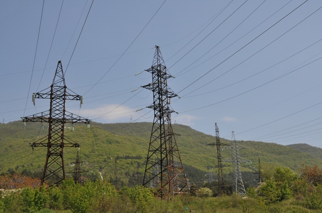 Ультрафиолетовое обследование трех ЛЭП провели энергетики на черноморском побережье