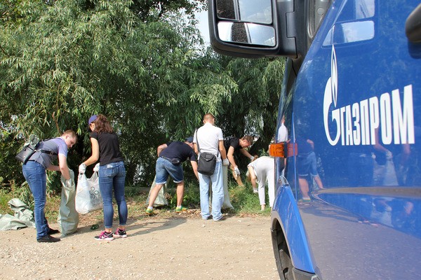 «Газпром добыча Краснодар» провел экологический субботник в Краснодаре