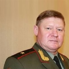 Воздушно-десантные войска РФ возглавил генерал-полковник Сердюков