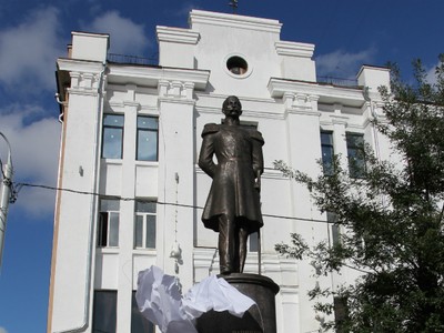 В Краснодаре установлен монумент в честь наказного атамана Григория Рашпиля