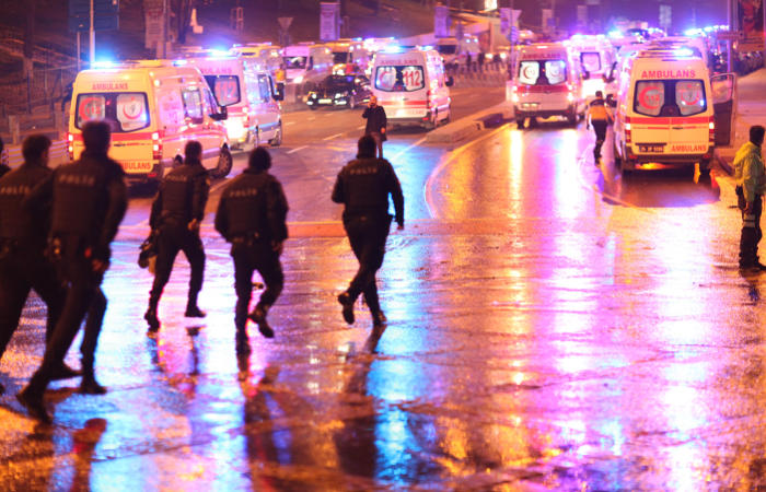 В Стамбуле из-за взрывов у стадиона погибли 29 человек