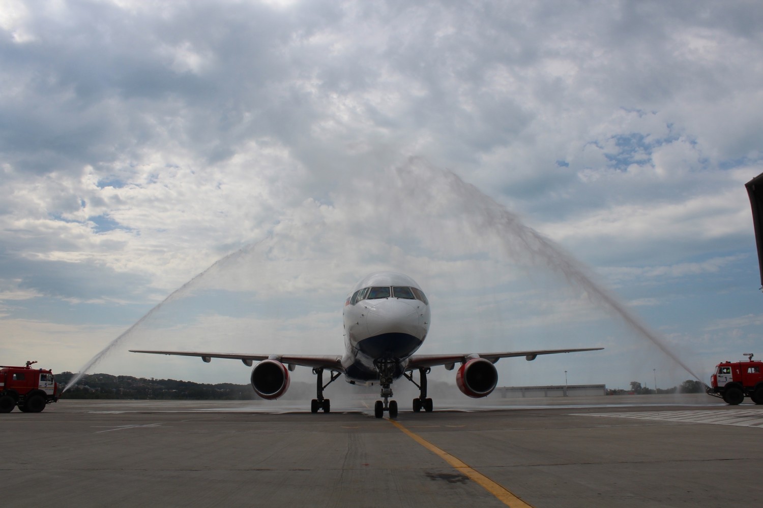 В период с 25 декабря 2016 г по 10 января 2017 г аэропорты «Базэл Аэро» на Кубани обслужили более 350 000 пассажиров