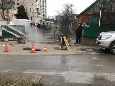 Порыв трубы, оставивший в Краснодаре без тепла 45000 жителей, восстановлен