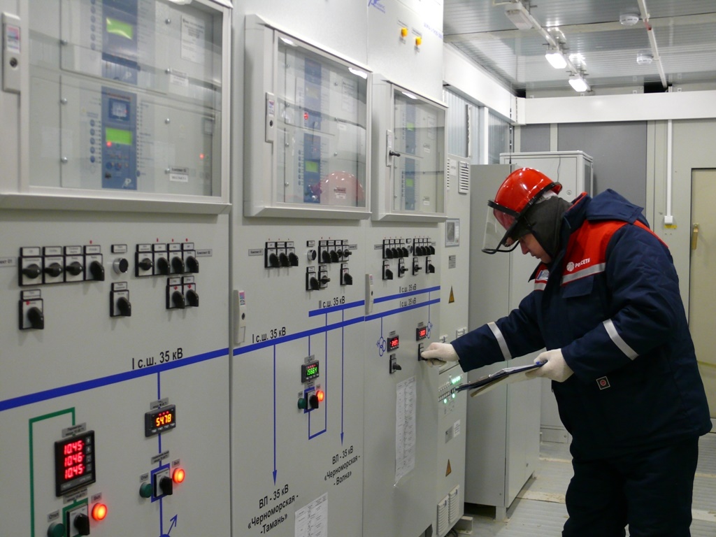 Кубаньэнерго тестирует работу подстанций в условиях низких температур