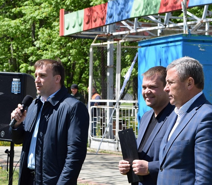 В честь 80-летия Краснодарского края в Горячем Ключе заложили Аллею журналистов Кубани