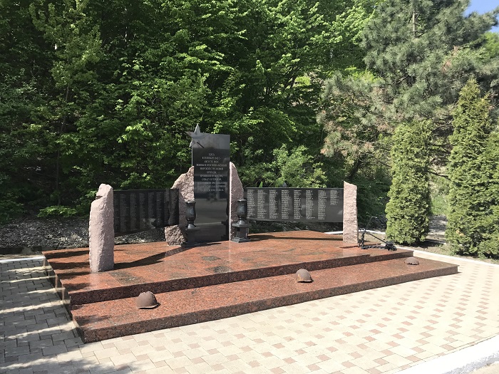 Памятники Великой Отечественной войны благоустроило «Черномортранснефть