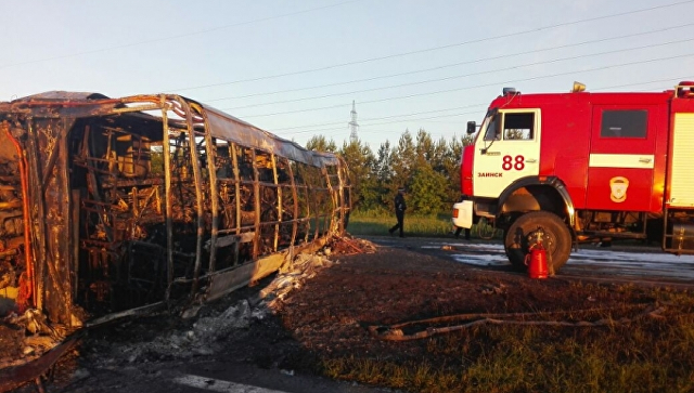 В результате столкновении автобуса и бензовоза в Татарстане погибли 13 человек