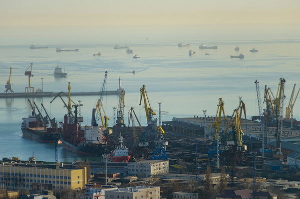 В морском порту Новороссийск уточнена общая длина причального фронта