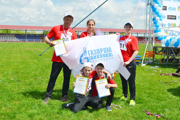 «Газпром Трансгаз Краснодар» стал призером этапа семейного триатлона «Энергия поколений — 2017»