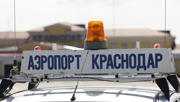 СМИ: в аэропорту Краснодар самолет ошибочно совершил посадку на строящуюся полосу